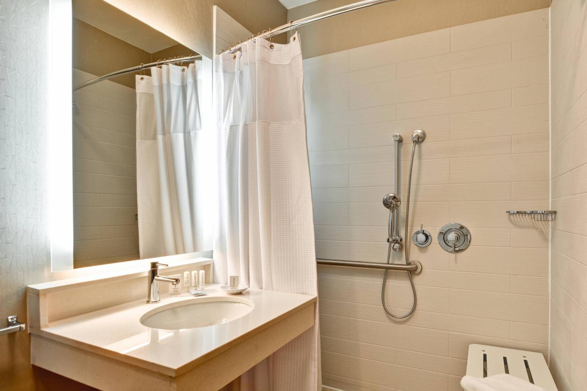 Springhill Suites Lexington Near The University Of Kentucky Exterior foto