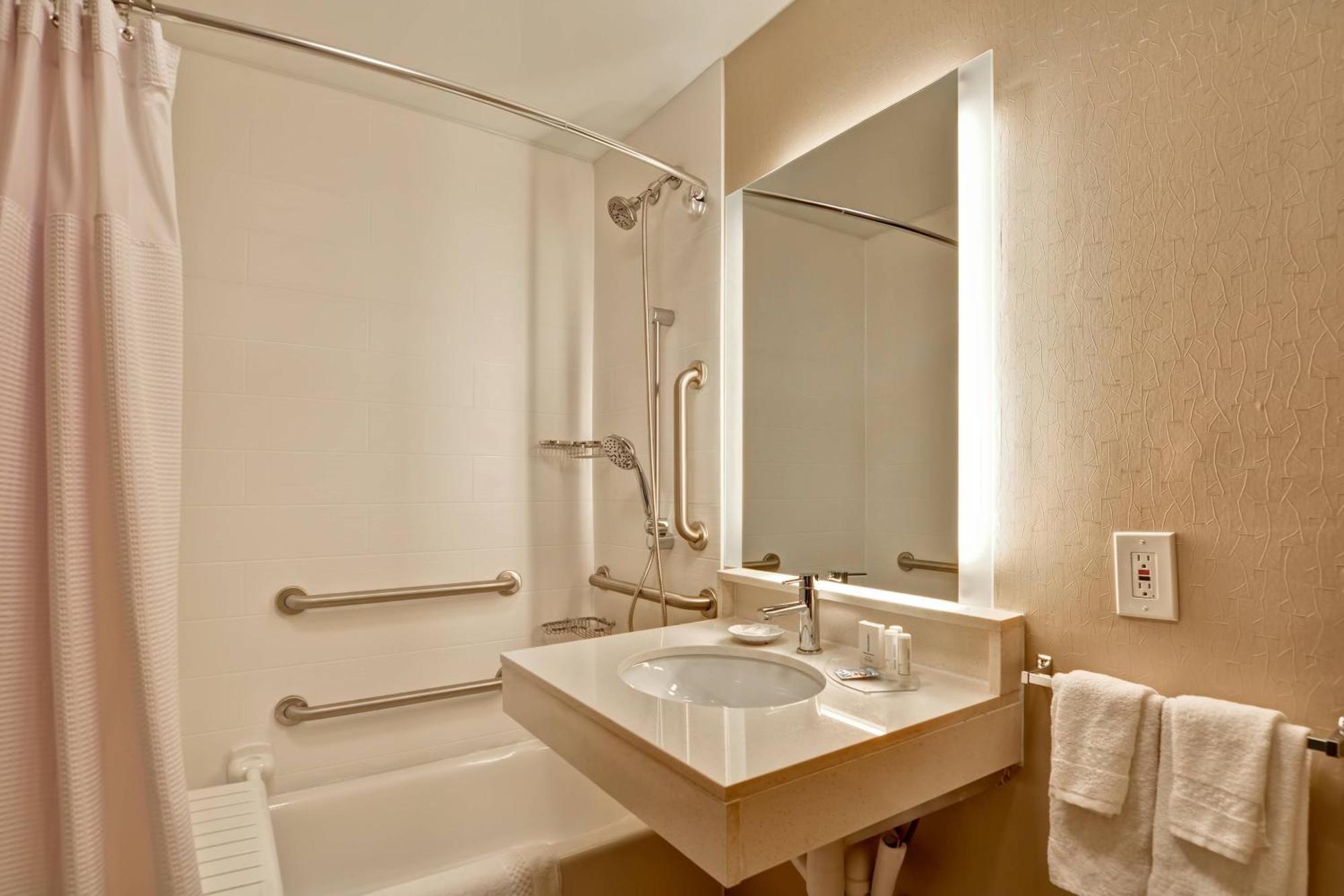 Springhill Suites Lexington Near The University Of Kentucky Exterior foto